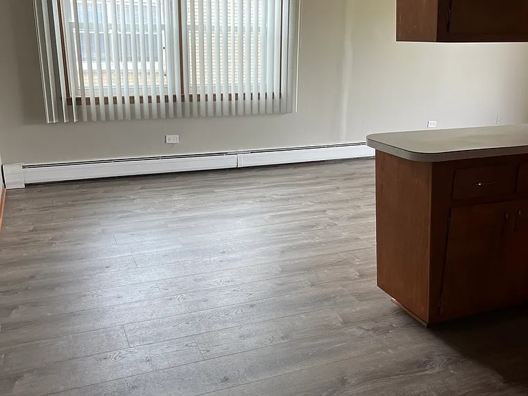 5818 W 107th Courtway #10 — Photo 6