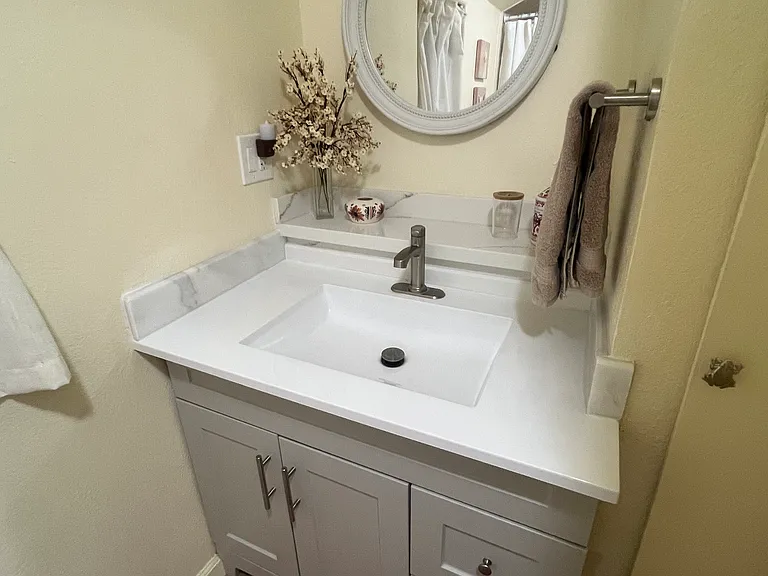 4046 Central Ln #2 — Photo 13