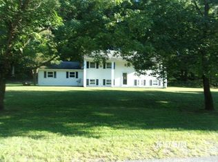 4 Cedarcrest Dr, Saratoga Springs, NY 12866