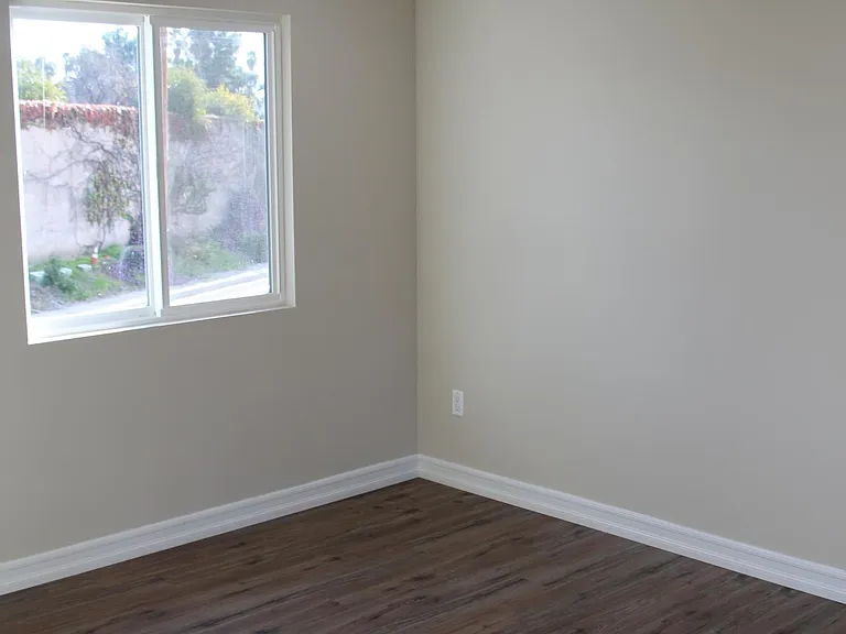 15431 Huston St — Photo 21