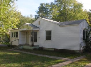 819 E Cherry Pl, Muskogee, OK 74403