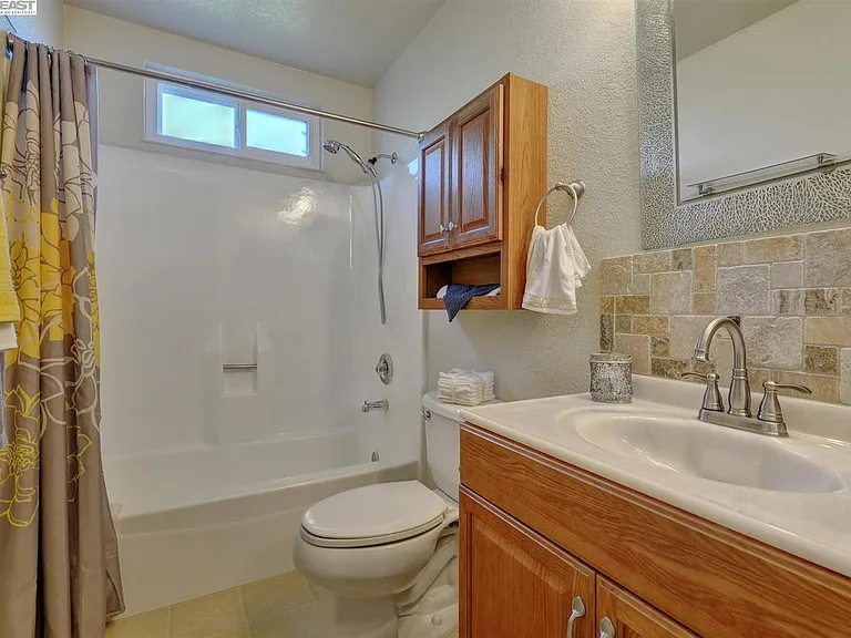 4300 Feldspar Ct — Photo 15