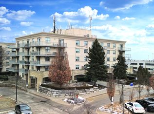 2500 Rutherford Rd #216, Vaughan, ON L4K 5N7