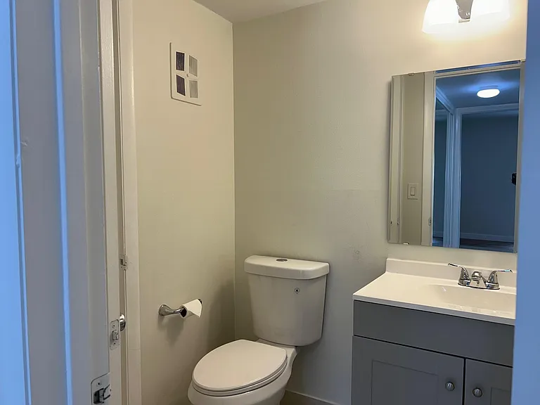 620 NW 13th St #15 — Photo 7