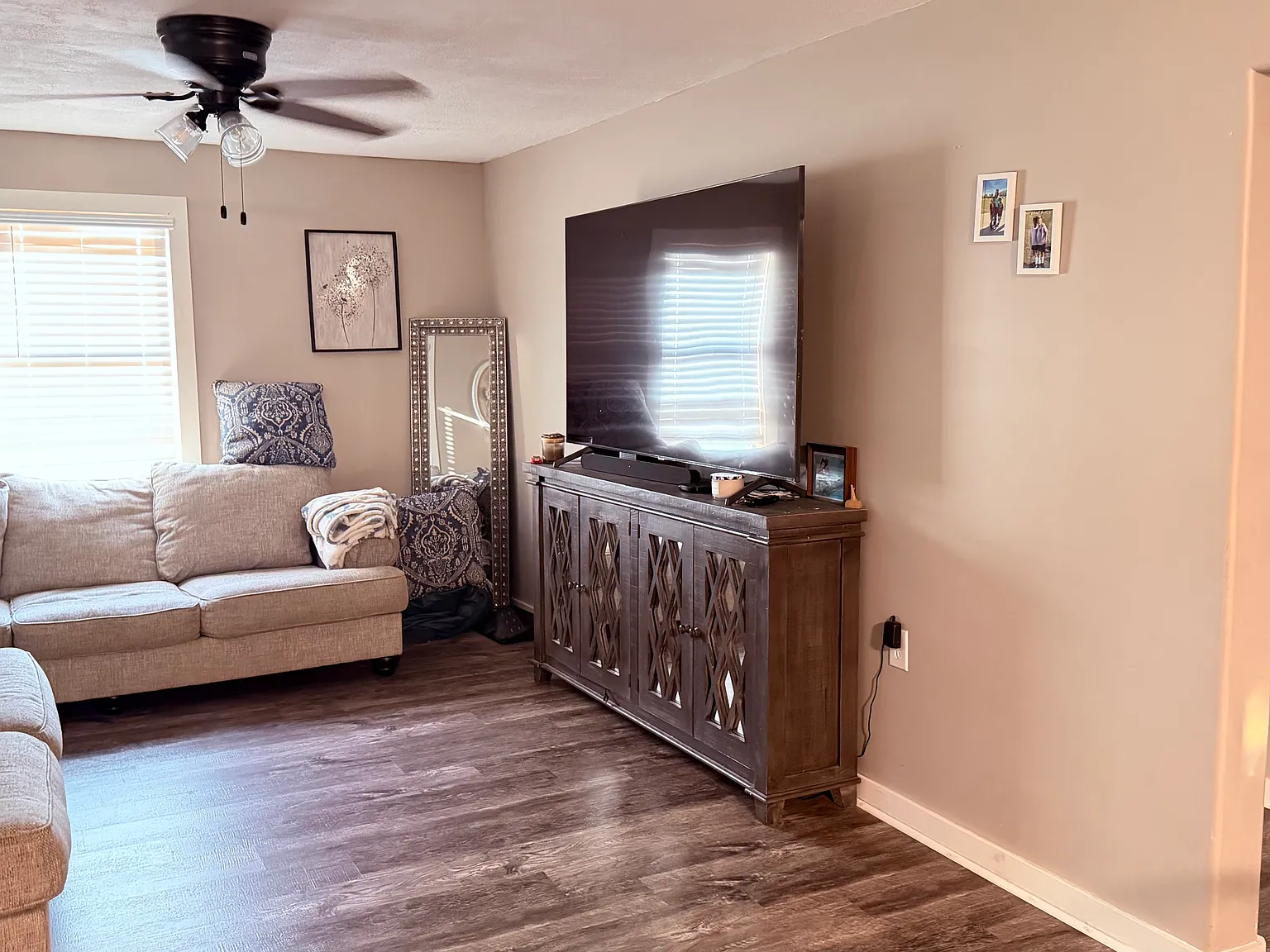 2 bed, 830 sqft, $959 — Photo 2