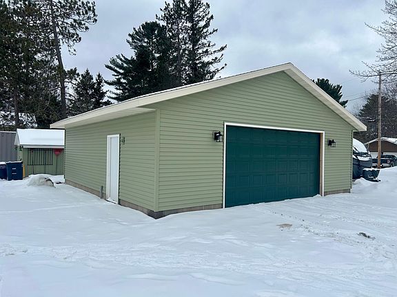 2nd image of 310 S 6th St