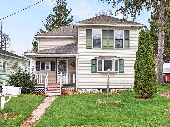 2nd image of 19 Wood St