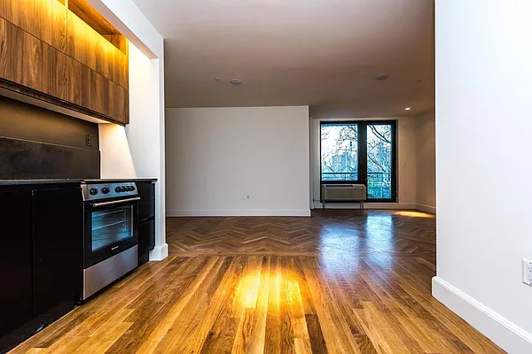 Rented by Nooklyn NYC LLC | media 13