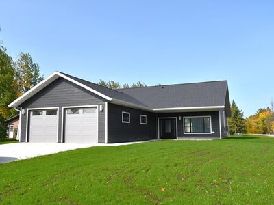 609 Lincoln St SE, Warroad, MN, 56763