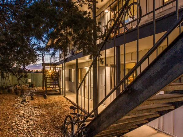 Renovated 1 Bedroom Apartment Close to UNM, CNM, and Roosevelt Park