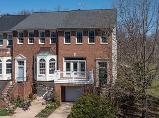 20334 Burnley Sq, Sterling, VA 20165