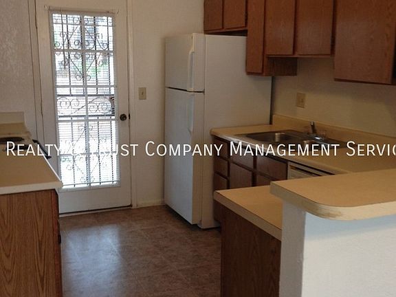 3rd image of 1641 W Calle Del Rey #1