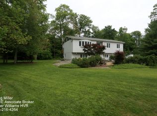 10 Green Bower Ln, New City, NY