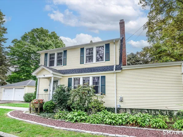 10 Crown Street, Trumbull, CT 06611