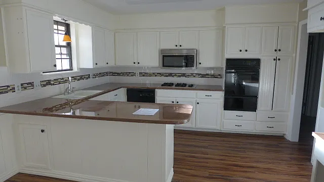 3907 Harmony St — Photo 2