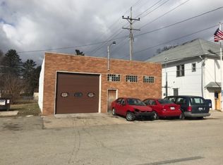 6782 Pleasant St, Garden Prairie, IL 61038