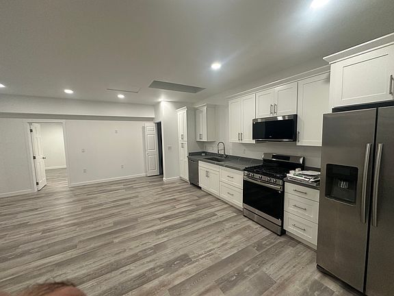 2nd image of 11436 110th Ave NE