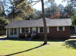 1611 Lake Dr, Tifton, GA 31794