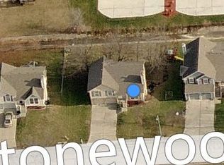 14907 Stonewood Dr, Grandview, MO 64030