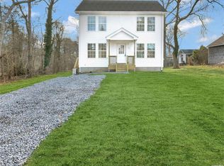 85 Wading River Rd, Center Moriches, NY 11934