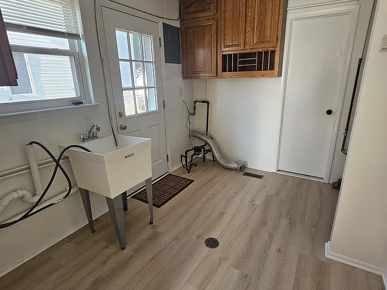 2161 Bacon Ave — Photo 19