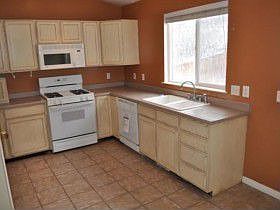 2nd image of 418 E Steep Mountain Dr
