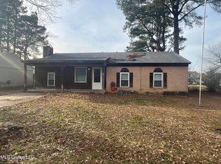 2880 Briarwood Dr, Horn Lake, MS 38637