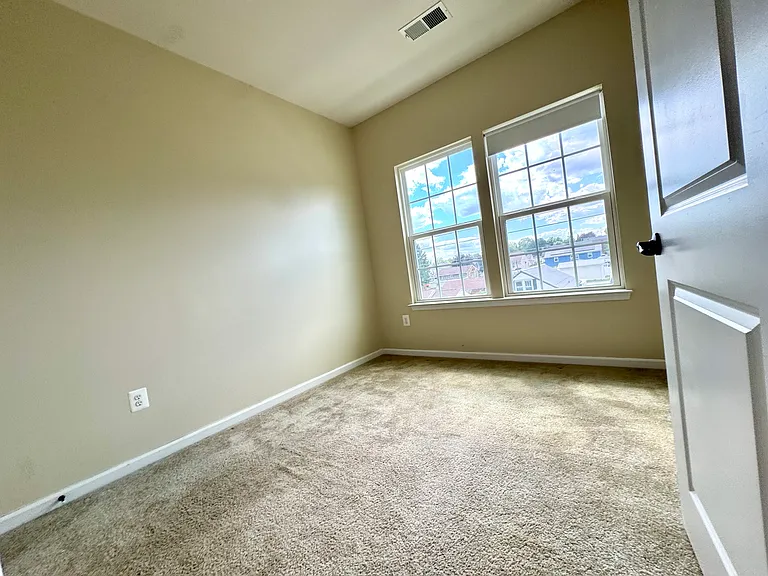 163 Moul Ave - Bedroom 2 Landscape
