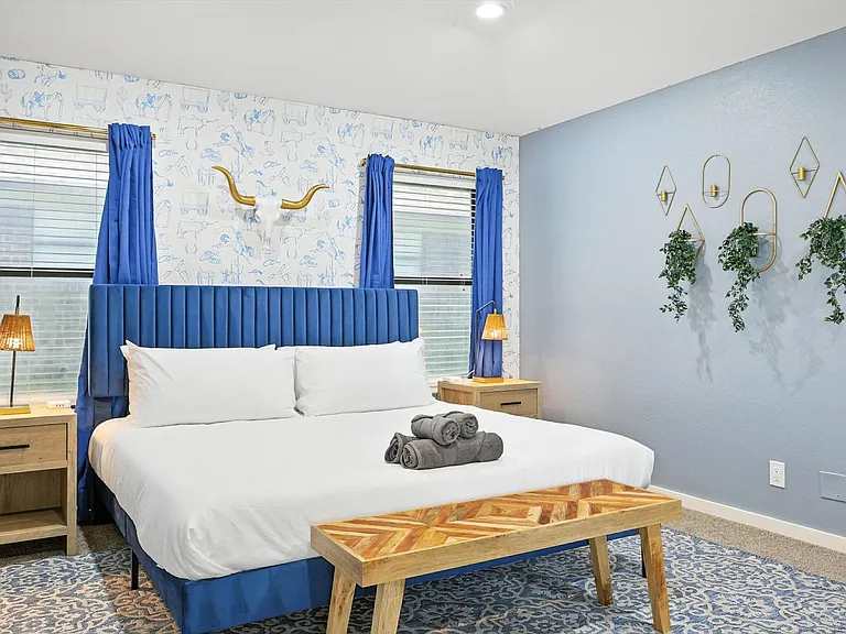 749 Western Trl — Photo 24