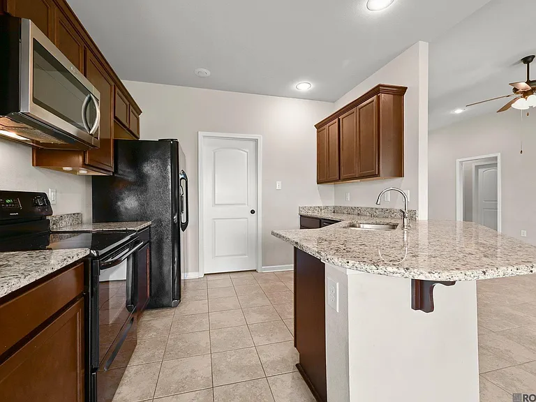 15405 Mossystone Dr — Photo 8