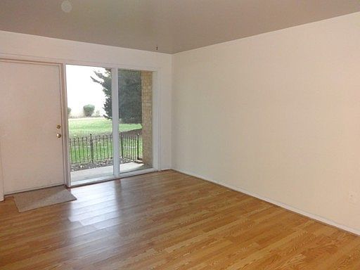 3rd image of 11919 Parklawn Dr APT T2
