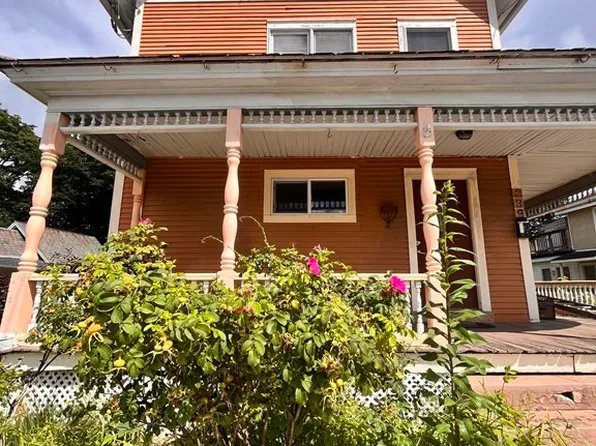239 Bridge St, Northampton, MA 01060