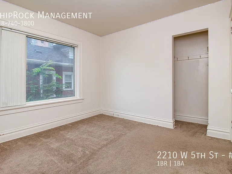 2210 W 5th St #3 — Photo 8