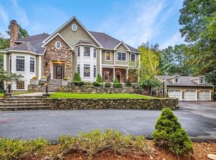 175 Cumberland Rd, Wrentham, MA 02093