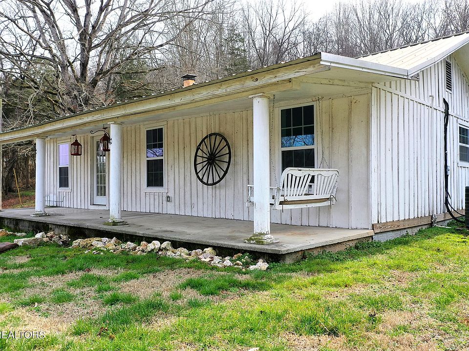 1st image of 301 Gage Rd