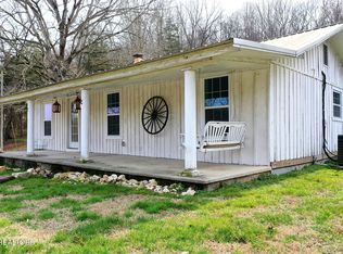 301 Gage Rd, Philadelphia, TN 37846