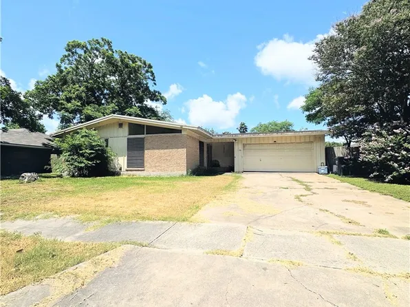 3225 Orlando Dr, Corpus Christi, TX 78411