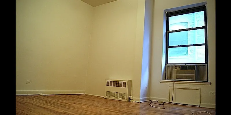 Rented by Town Residential | media 29