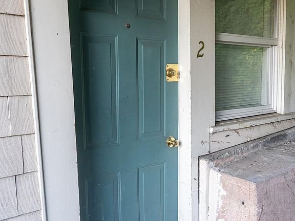 4th image of 4755 22nd Ave NE #2