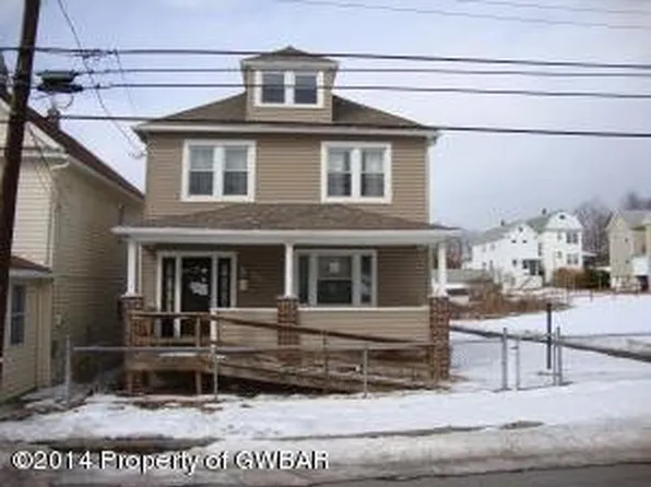 138 W South St, Nanticoke, PA 18634