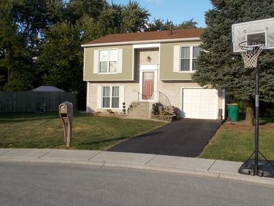 1042 W 59th Ct, Merrillville, IN, 46410