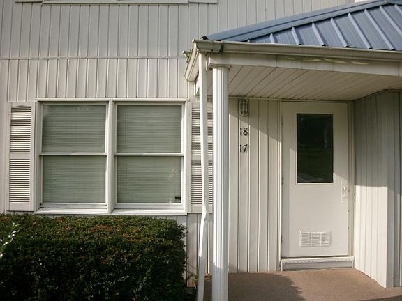 2nd image of 16267 Flamingo Dr APT 17
