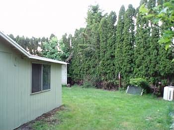 5th image of 8412 NE 108th Ave