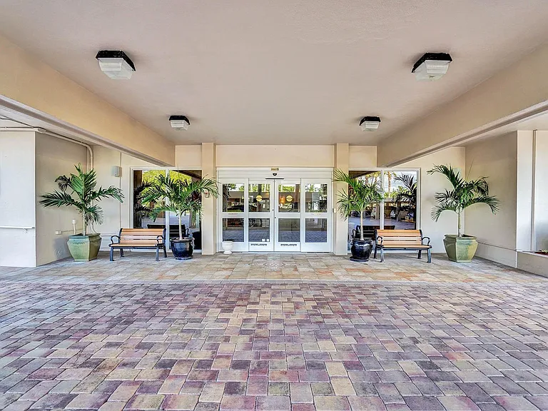 5200 N Ocean Blvd #710B — Photo 35
