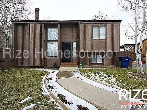 2nd image of 2464 W Hardrock Dr