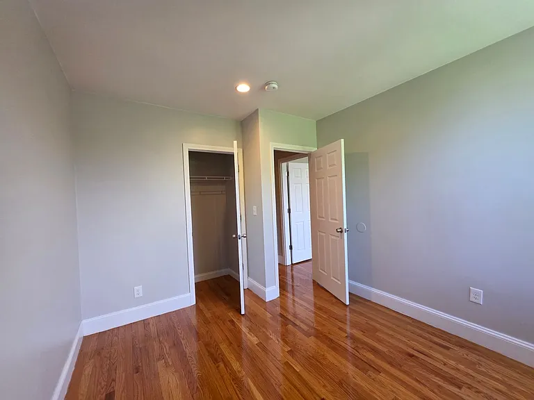 85 Egmont St #2 — Photo 13