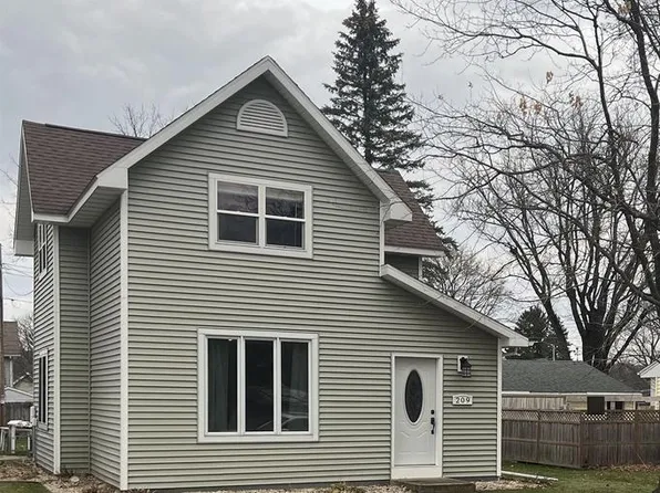 209 Division Street, Rio, WI 53960
