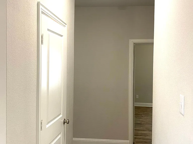 2258 Templin Ave — Photo 6