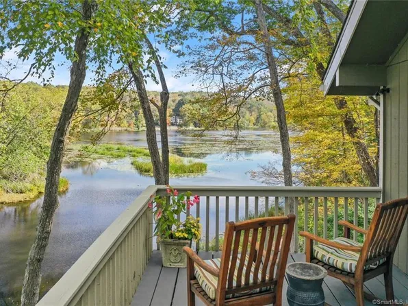 42 Waters Edge Way, Ridgefield, CT 06877