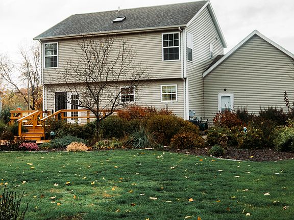 3rd image of 399 Morhouse Dr